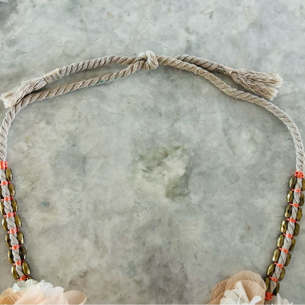Anthropologie Sway Pink Floral Beaded Jewel Rope Adjustable Necklace - Picture 8 of 10
